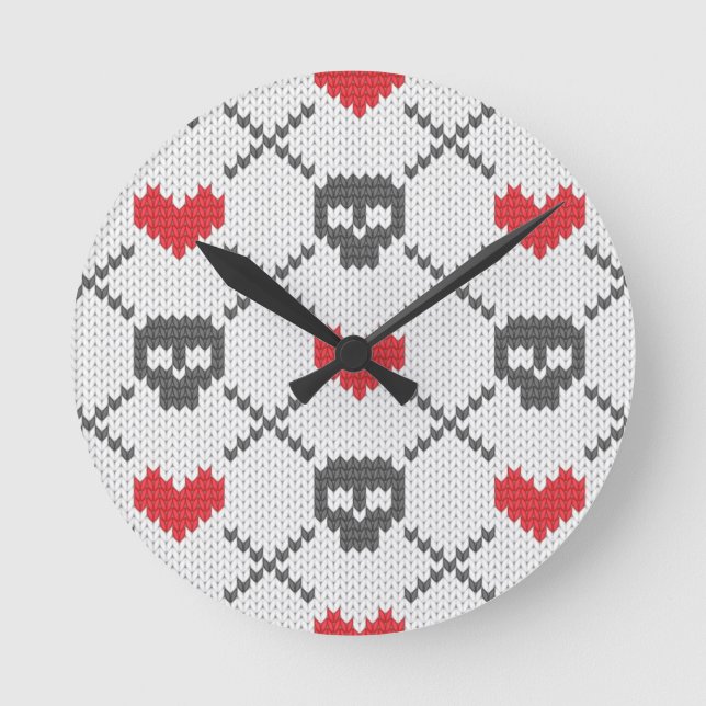 Knitted pattern with skulls round clock (Front)