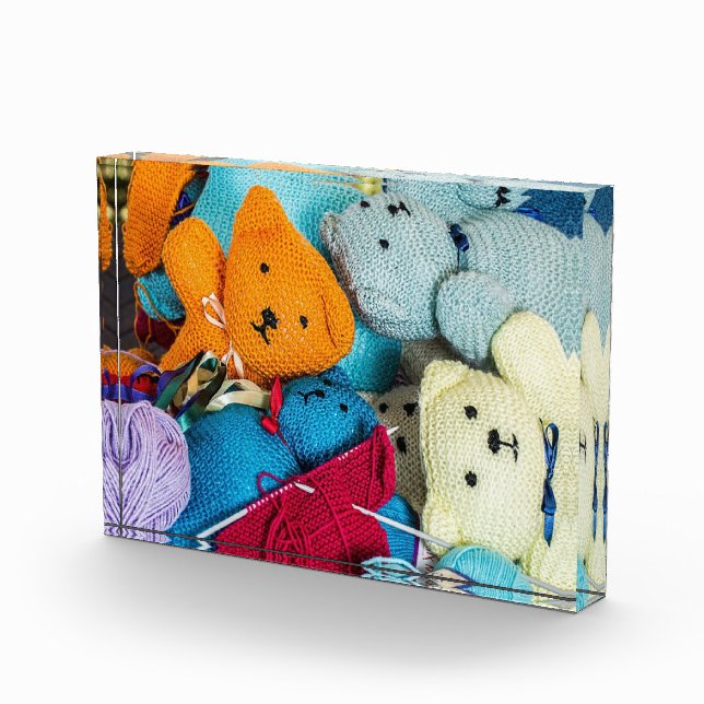 Knitted teddy bears photo block (Right)