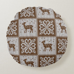 Knitted winter deers: vintage pattern. round cushion