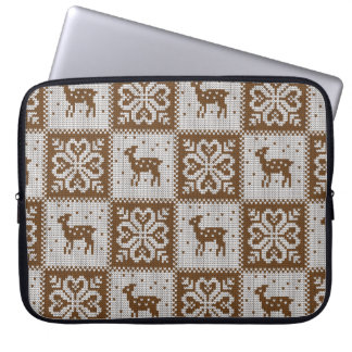 Knitted winter vintage seamless decorative pattern laptop sleeve