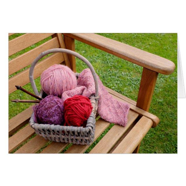 Knitting basket (Front Horizontal)