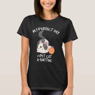 Knitting Crochet Lover Cute Cat And Yarn Funny Kn T-Shirt