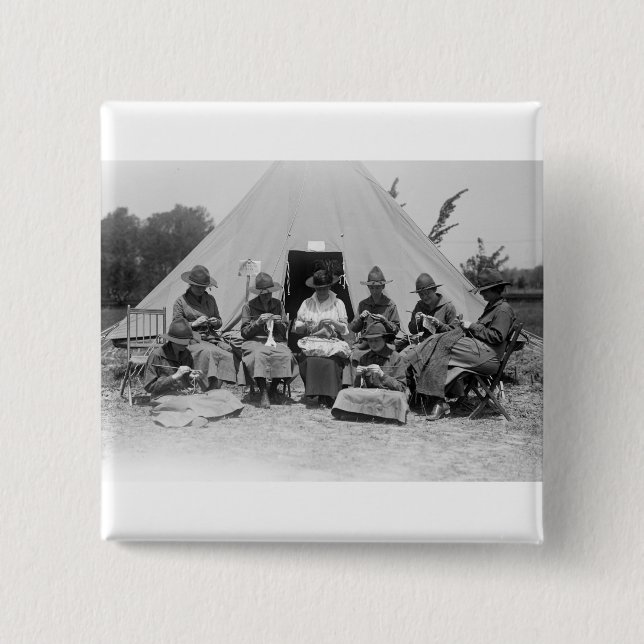 Knitting for the Cause: 1916 15 Cm Square Badge (Front)