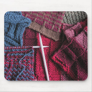 Knitting mouse pad