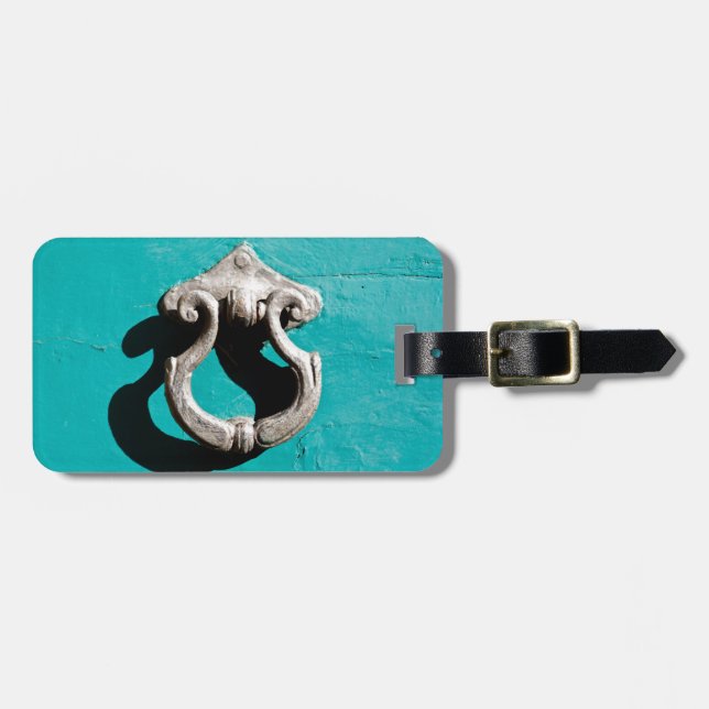 Knock Knock Luggage Tag (Front Horizontal)