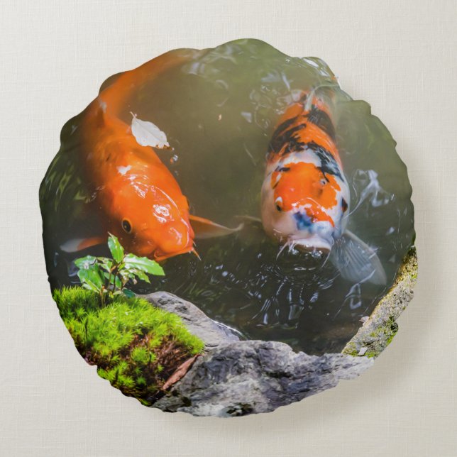 Koi fish in a pond round cushion (Back)