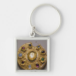 Kolt medallion, gold set with pearls and key ring