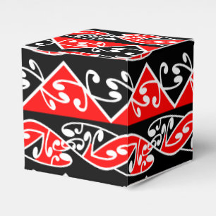 Kowhaiwhai Traditional Maori Koru Pattern Favour Box