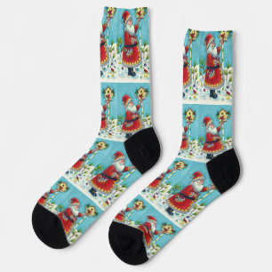 KRIS KRINGLE FEEDING REDBIRDS, CHRISTMAS BIRDHOUSE SOCKS