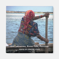 Kuna woman paddling ulu, East Lemmons, Kuna Yala