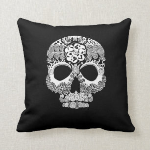 La Bella Muerte Dark Throw Pillow