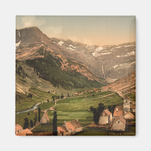 La Cirque de Gavarnie, Pyrenees, France Magnet