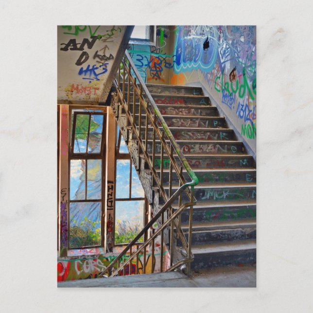 La Promenade Postcard (Front)