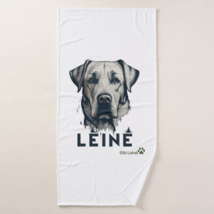 Labrador Retriever - nature for dog lovers. Give L Bath Towel