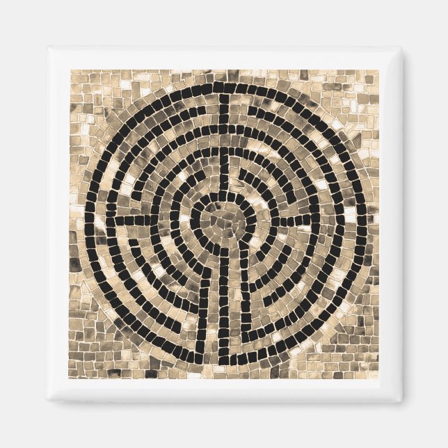 LABYRINTH V Square Magnet - White (Front)