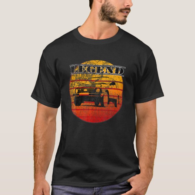 Lada Niva Offroad 4X4 VAZ-2121 Design Russia Retro T-Shirt (Front)