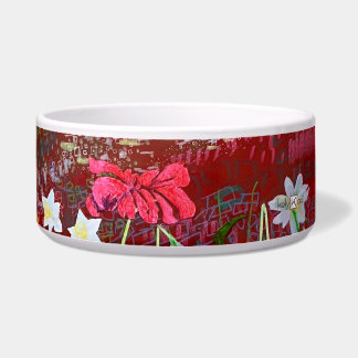 Ladrie's garden in red pet
