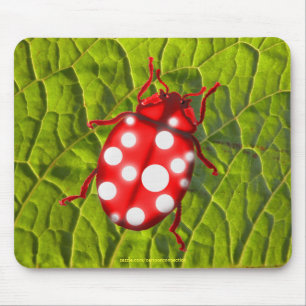 LadyBug Gifts for Buglovers & Gardeners Mouse Pad