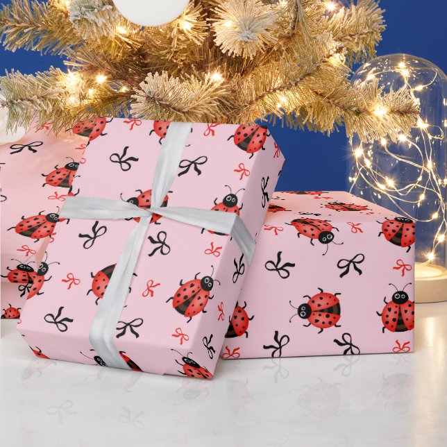 Ladybugs and bows wrapping paper (Holidays)