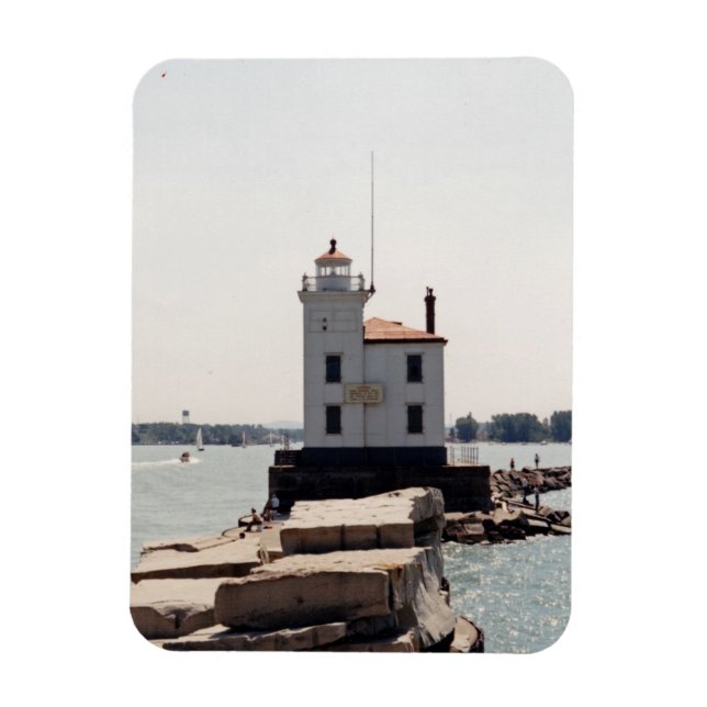 Lake Erie Lighthouse Magnet (Vertical)