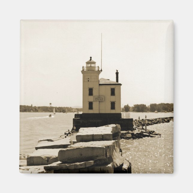 Lake Erie Lighthouse Magnet (Front)