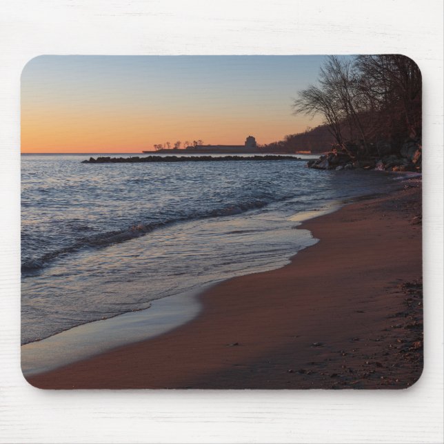 lake michigan north shore milwaukee at daybreak mouse pad (Front)