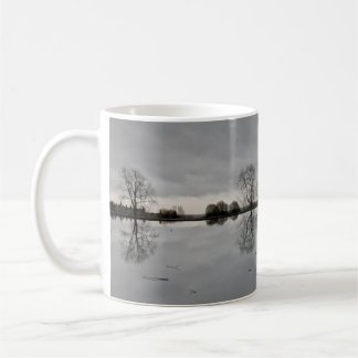 Lake reflections Mug