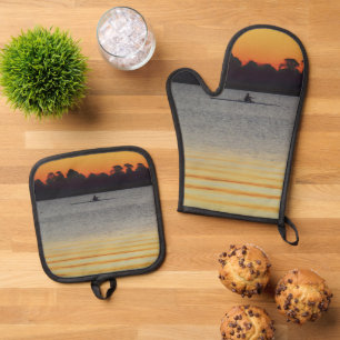 Lake Wendouree Calm Before Nightfall Oven Mitt & Pot Holder Set