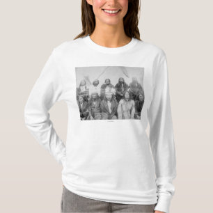Lakota Indian Chiefs who Met General Miles to En T-Shirt