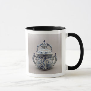 Lambeth Delftware posset pot, blue and white Mug