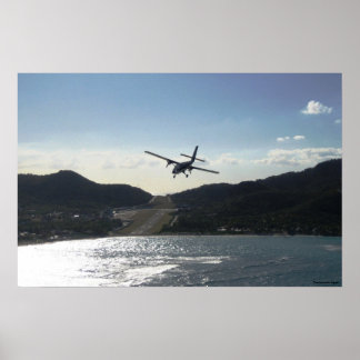 Landing at St. Barth Poster
