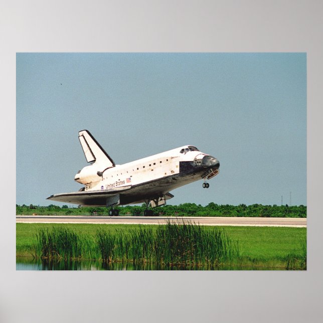 Landing of Space Shuttle Discovery (STS-105) Poster (Front)