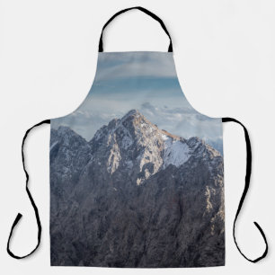 LANDSCAPE PHOTOGRAPHY OF MOUNTAIN APRON