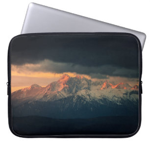 LANDSCAPE PHOTOGRAPHY OF SNOW MOUNTAINS UNDER NIMB LAPTOP SLEEVE