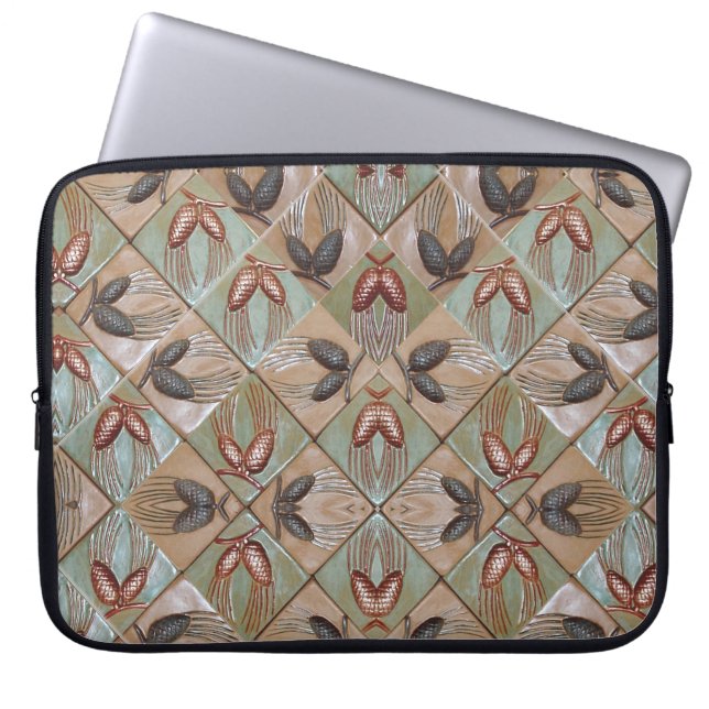 Laptop Sleeve with pinecones pattern (Front)