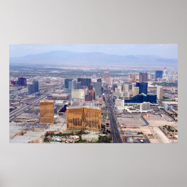 Las Vegas Strip 2009 (cropped) Poster (Front)