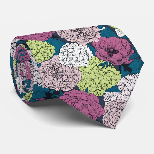 Late spring garden tie (Rolled)