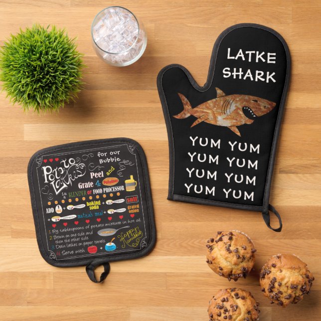 Latke Shark Oven Mitt & Pot Holder Set (Top Down)