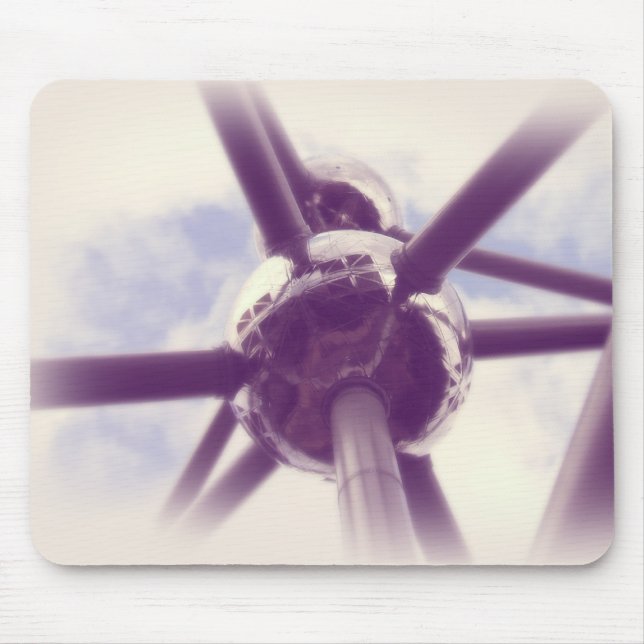 L'Atomium Mouse Pad (Front)