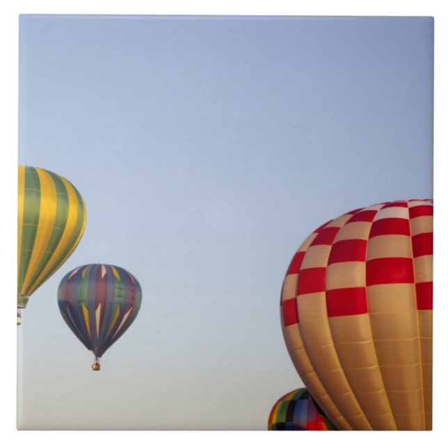 Launching hot air balloons ceramic tile (Front)