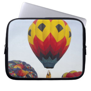 Launching hot air balloons laptop sleeve