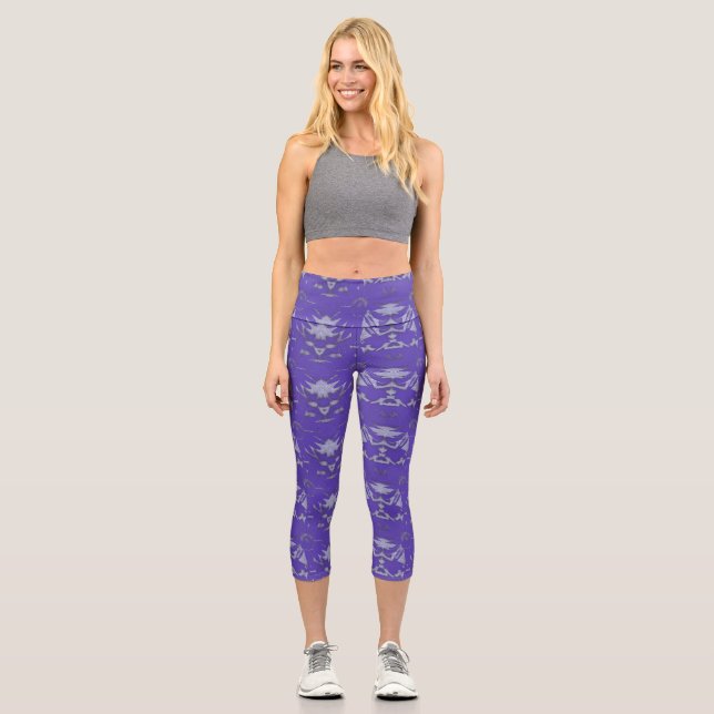 Lavender and Periwinkle Cone Flower Pattern Capri Leggings (Front)