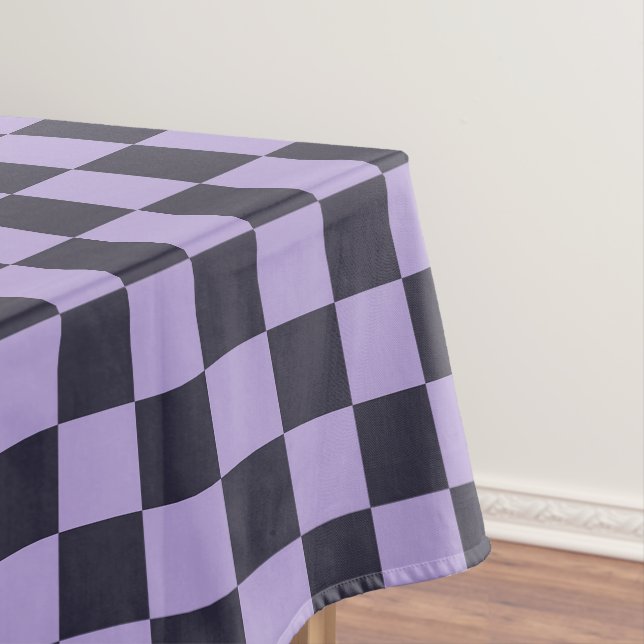 Lavender haze chequerboard pattern tablecloth (In Situ)