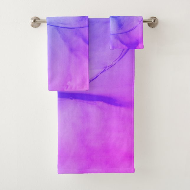 Layered Purple Bath Towel Set (Insitu)