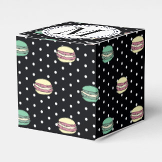 Le Macaron polkadot Favour Box