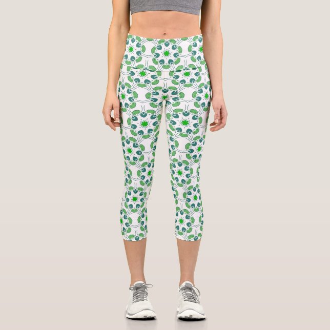 Leaf Pattern, Pattern Of Leaves, Green Leaves Capri Leggings (Front)