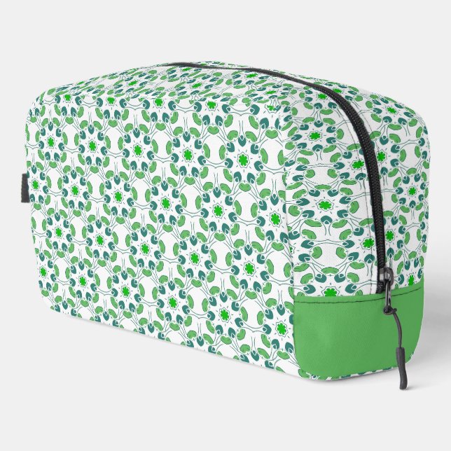 Leaf Pattern, Pattern Of Leaves, Green Leaves Dopp Kit (Right Corner)