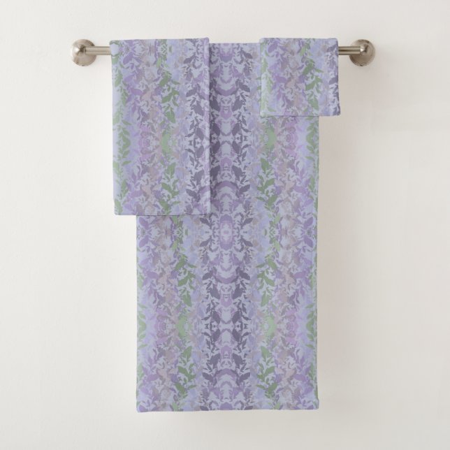 Leafy Creeping Vine Drawing Pattern With Pastels Bath Towel Set (Insitu)