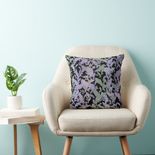 Leafy Creeping Vine Drawing Pattern With Pastels Cushion