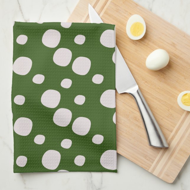 Leafy Green Pink Dots         Tea Towel (Quarter Fold)